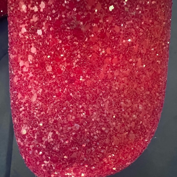 Hot topic size 9 ruby red, glitter, platform pumps. - Picture 6 of 6